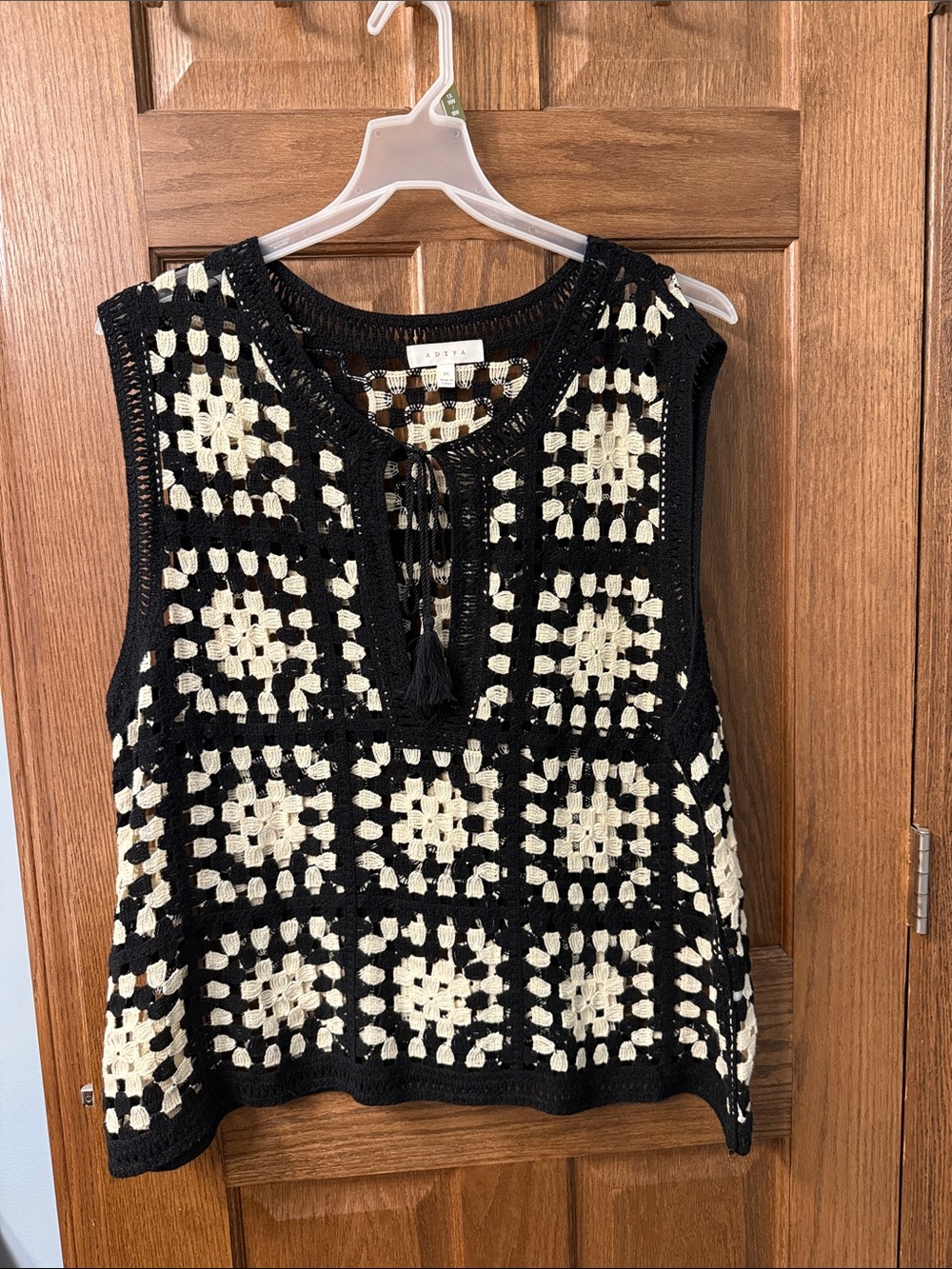 Adiva Black and Cream Crochet Tie-Front Tank